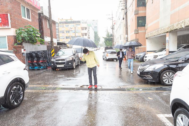 수정됨_태풍_대비_현장_점검1.jpg 이미지