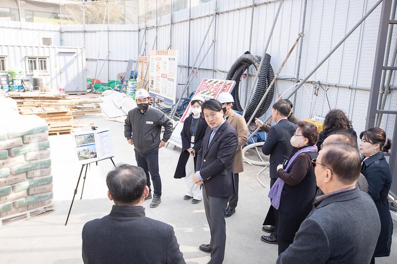 수정됨_불로문화체육센터_현장방문_사진2.jpg 이미지