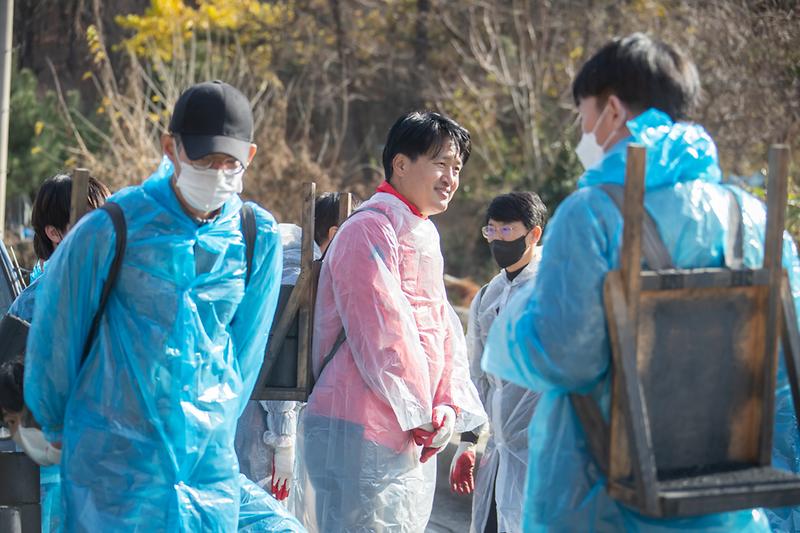 20221126 세무과 사랑의 연탄배달 자원봉사 사진