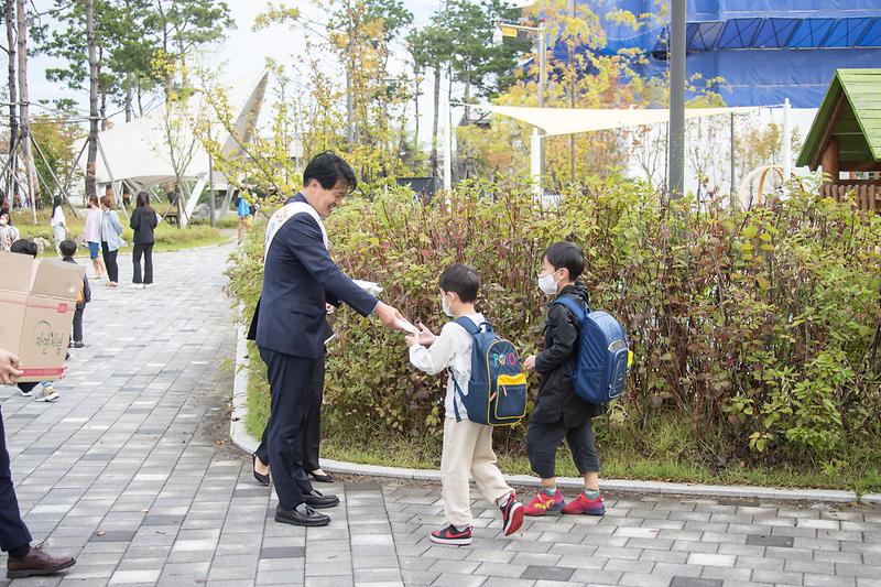 20221004 경연초 등굣길 교통안전 캠페인 사진