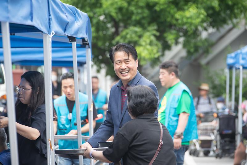 20230702 검단중앙 골목형상점가 삼계탕 나눔 행사 사진