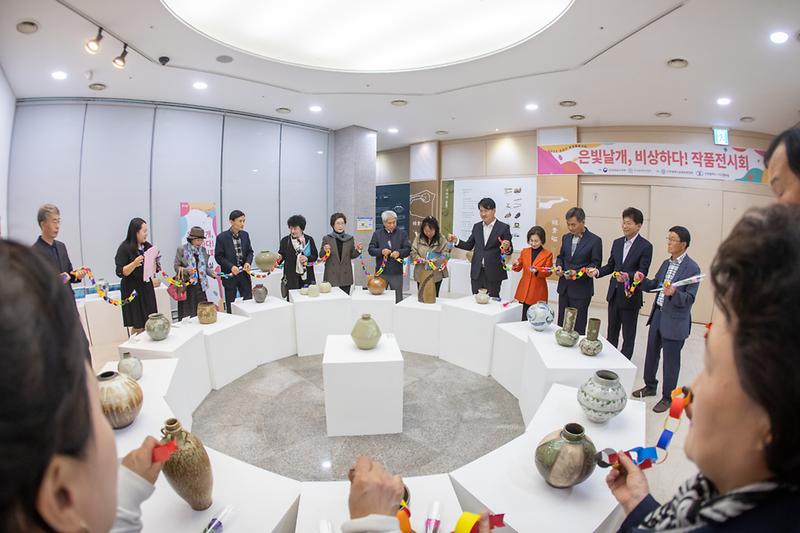 20231024 은빛날개 비상하다 작품 전시회 사진