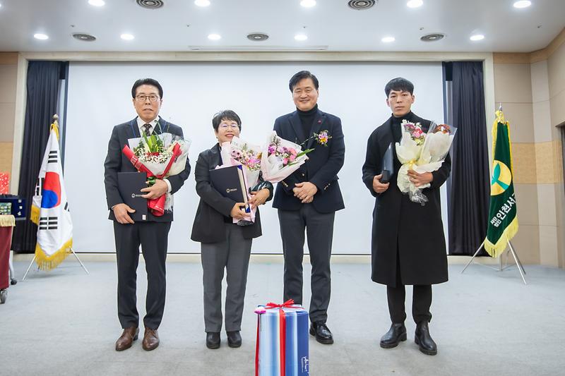 Young-9483.jpg 이미지