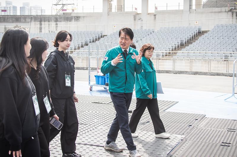 young_2516.jpg 이미지