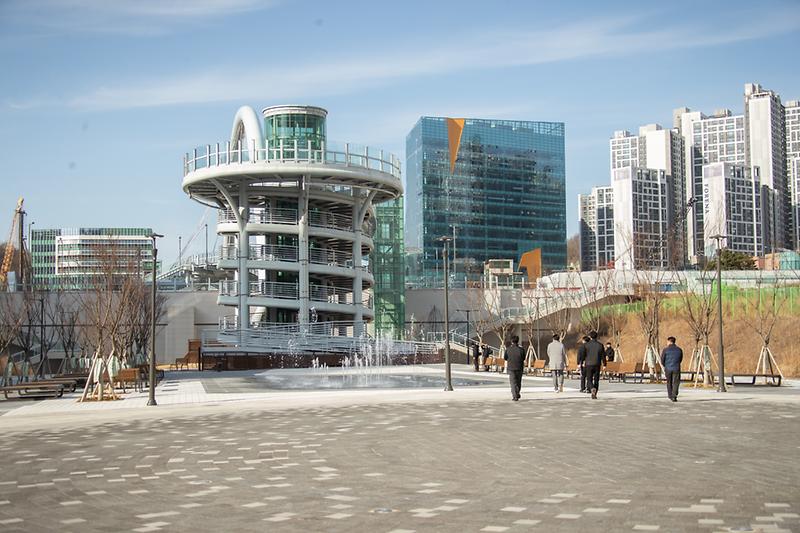 Young-8779.jpg 이미지