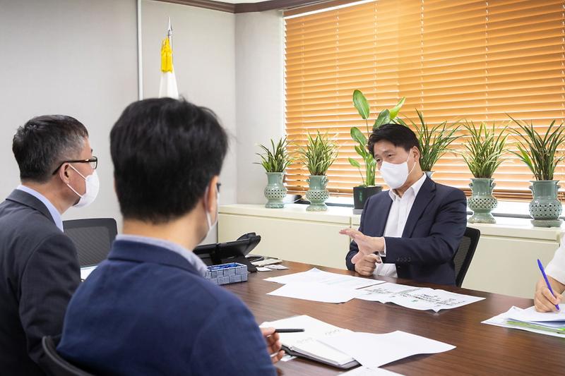 0서구,_“청라_시티타워_조속히_추진해달라”···사업_정상화_촉구_(4).jpg 이미지