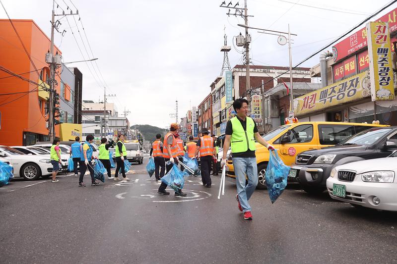 1민선8기_제9대_강범석_서구청장_취임_“구민_모두가_행복한_내실_있는_구정,_함께_완성하겠다”__(1).jpg 이미지
