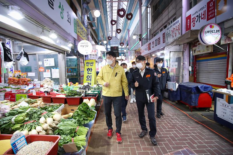 1서구,_‘대형_화재_재발_막는다!’_전통시장_5곳_안전_강화__(2).jpg 이미지