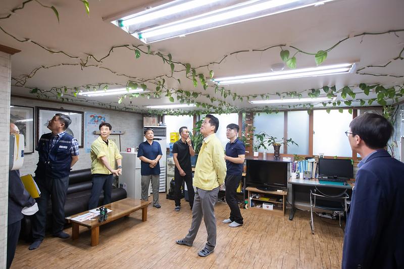 1폭염_중대재해_예방’_강범석_서구청장,_현장점검_나서__(3).jpg 이미지