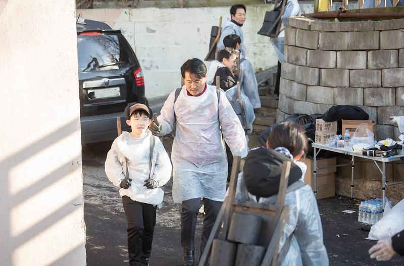 3서구청_세무과,_사랑의_연탄봉사_나눔행사_실시(3).jpg 이미지