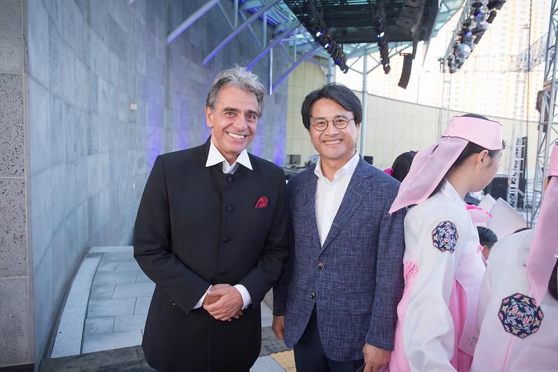 Young-0805.jpg 이미지