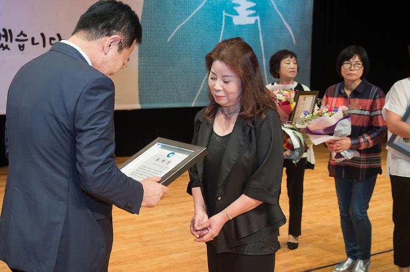 Young-1133.jpg 이미지