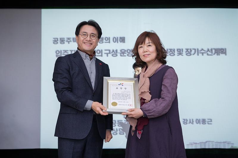 Young-1337.jpg 이미지