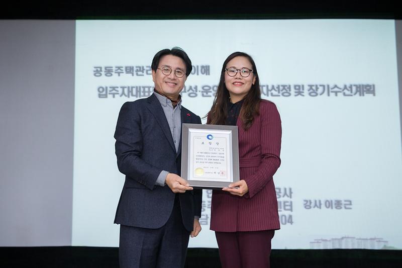 Young-1352.jpg 이미지