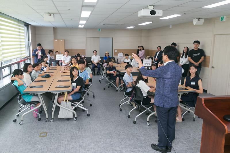 Young-1619.jpg 이미지