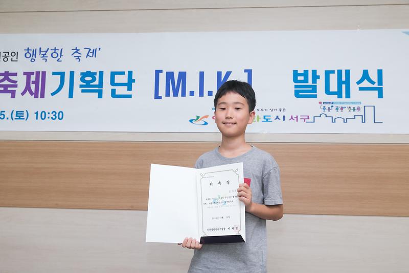 Young-1691.jpg 이미지