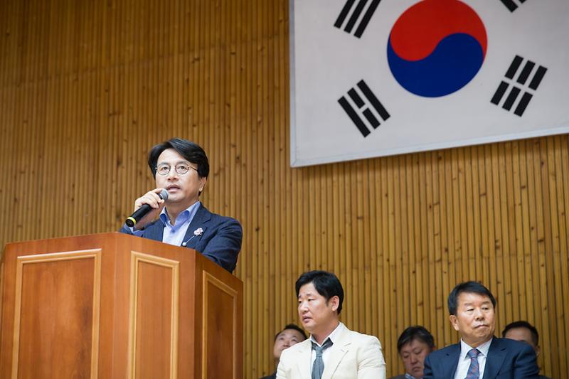 Young-1799.jpg 이미지