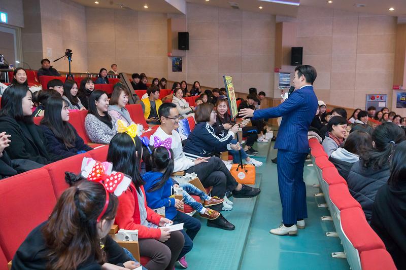 Young-1806.jpg 이미지