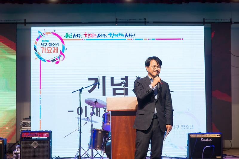 Young-1880.jpg 이미지