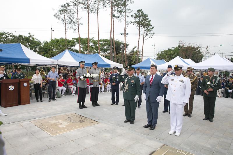 Young-1959.jpg 이미지