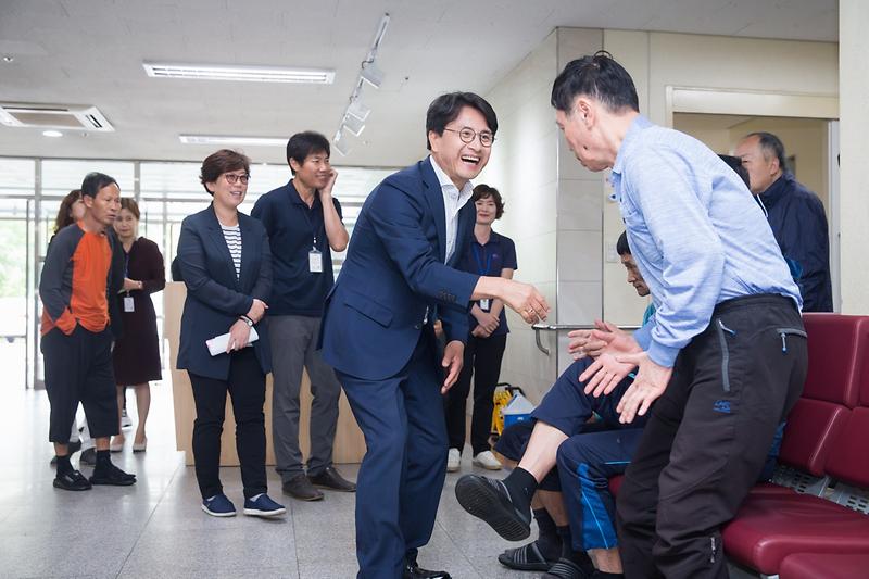 Young-2075.jpg 이미지