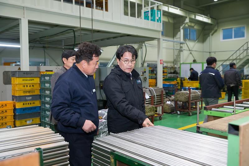 Young-2112.jpg 이미지