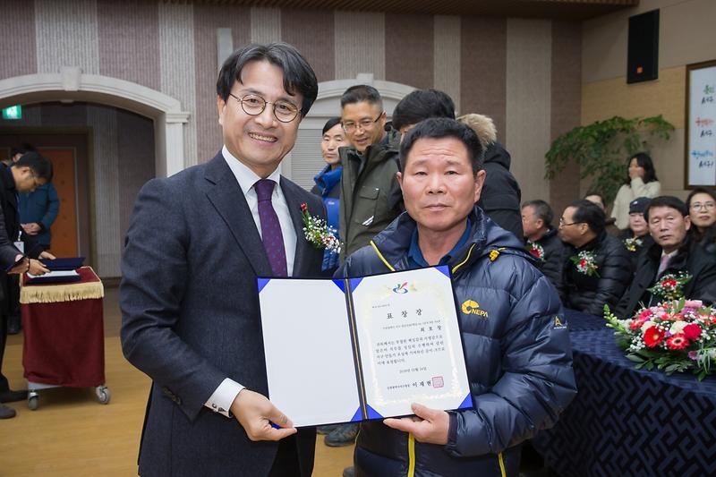 Young-2343.jpg 이미지