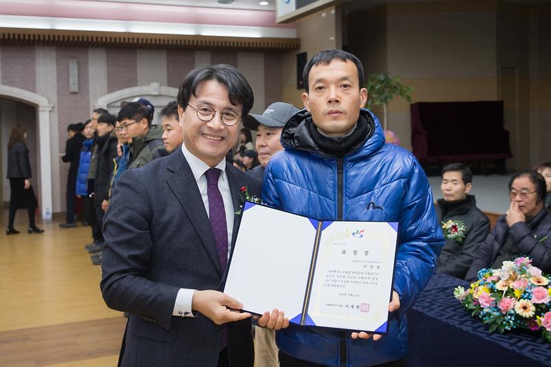 Young-2402.jpg 이미지