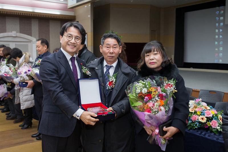 Young-2511.jpg 이미지