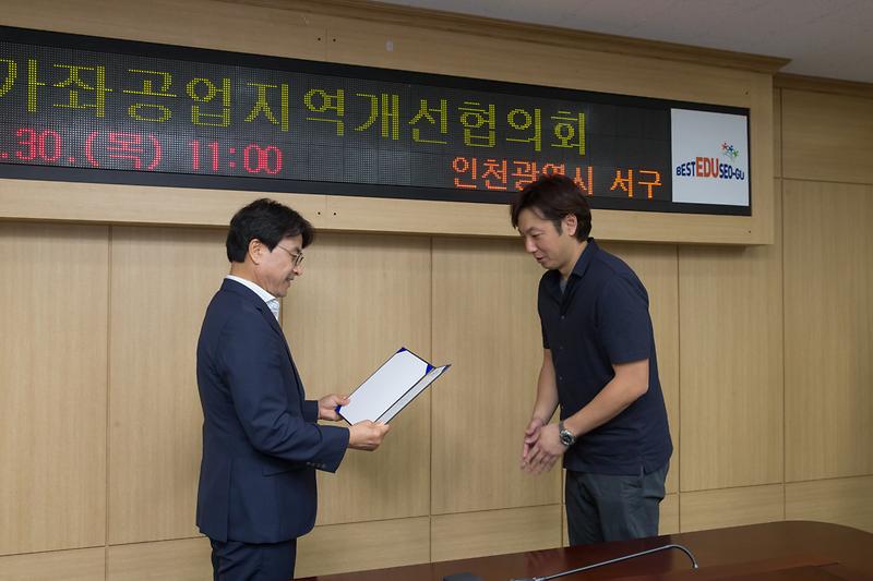 Young-2540.jpg 이미지