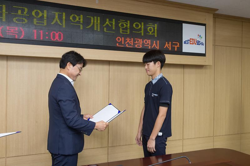 Young-2575.jpg 이미지