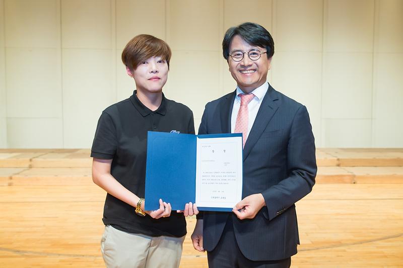 Young-3082.jpg 이미지