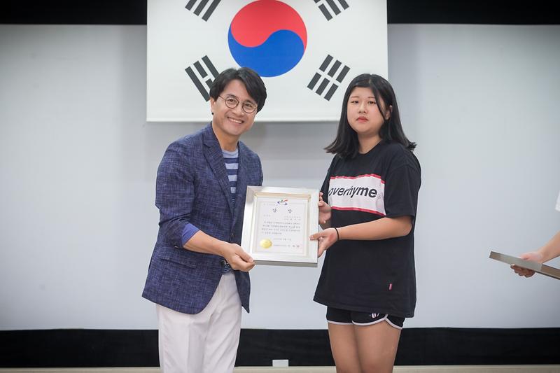 Young-3759.jpg 이미지