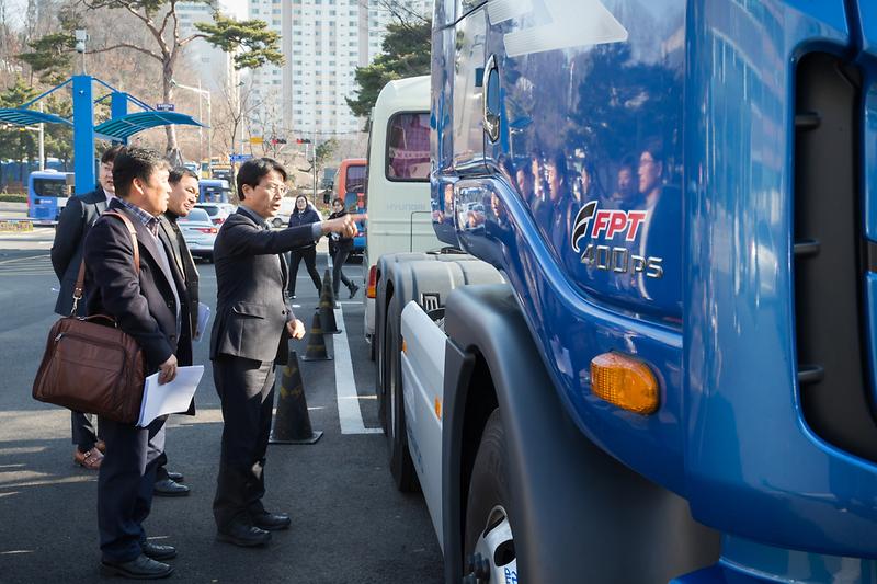 Young-3988.jpg 이미지