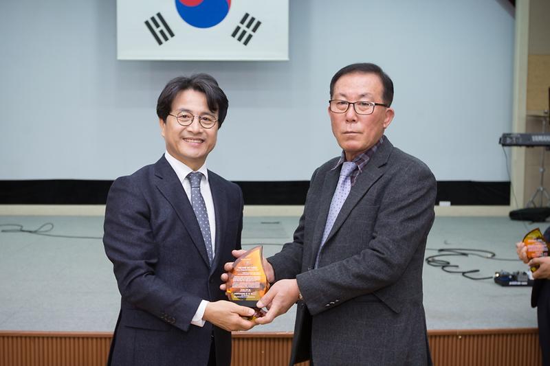 Young-4056.jpg 이미지