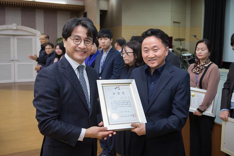 Young-4194.jpg 이미지