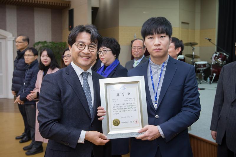 Young-4205.jpg 이미지