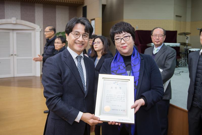 Young-4213.jpg 이미지