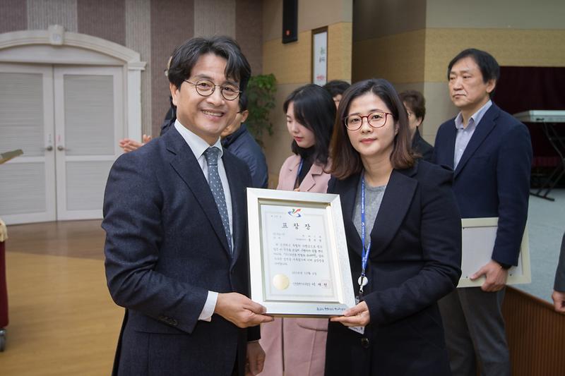 Young-4219.jpg 이미지