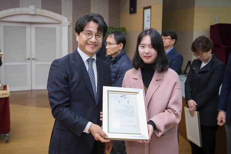 Young-4223.jpg 이미지