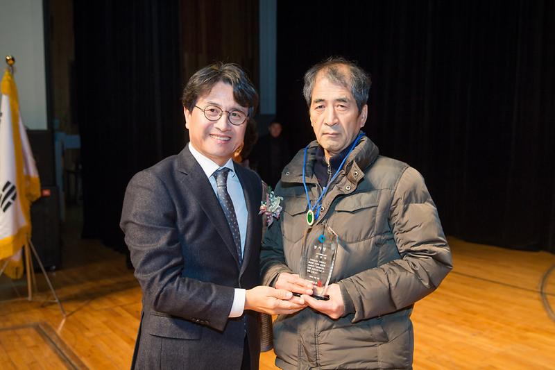 Young-4670.jpg 이미지