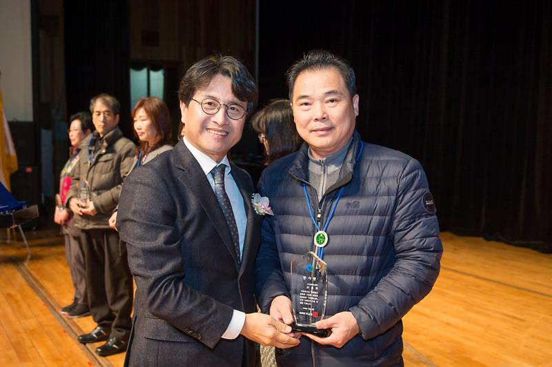 Young-4708.jpg 이미지