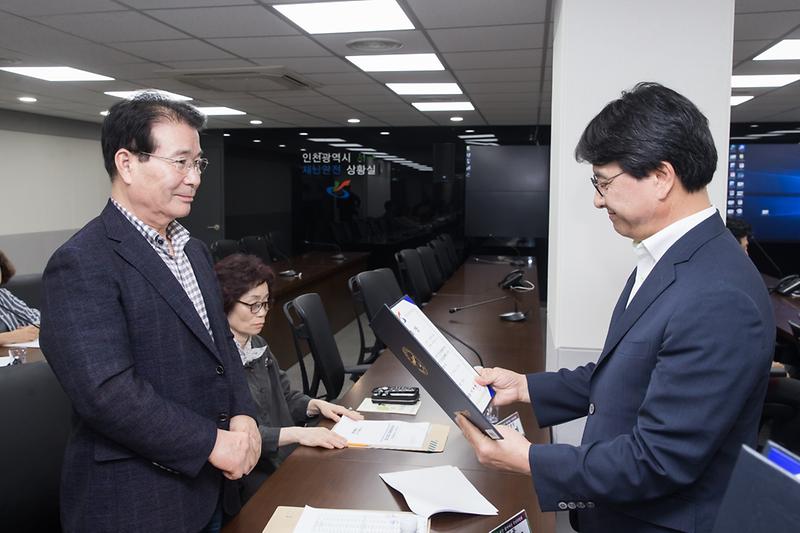 Young-4724.jpg 이미지