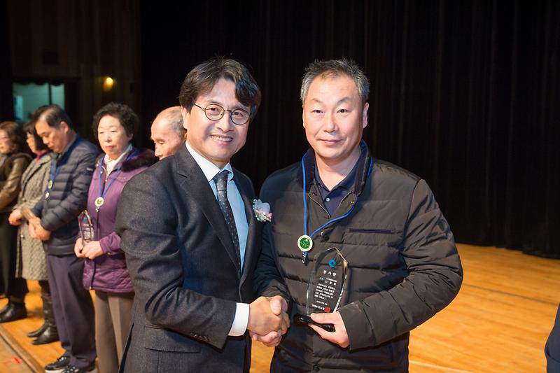 Young-4729.jpg 이미지