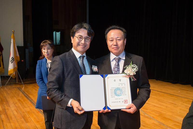 Young-4813.jpg 이미지