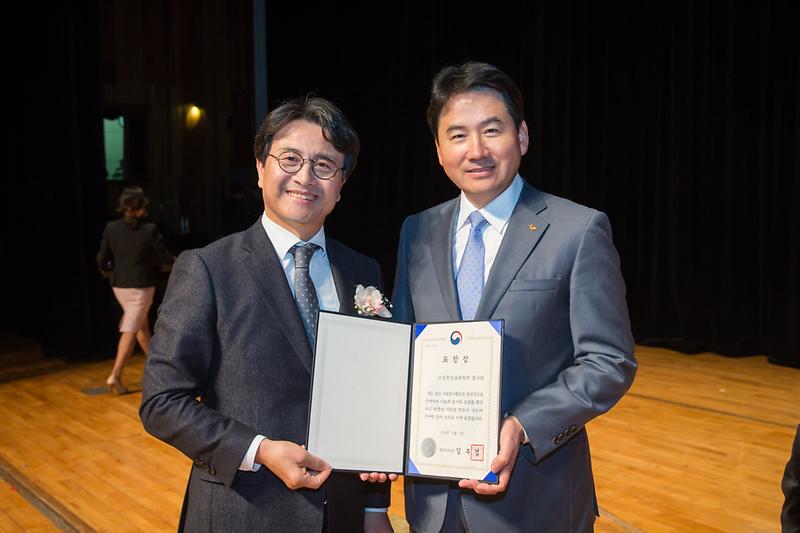 Young-4854.jpg 이미지