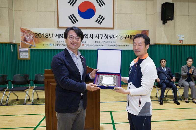 Young-4907.jpg 이미지