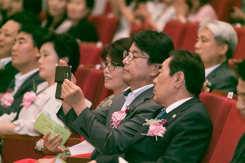 Young-4981.jpg 이미지