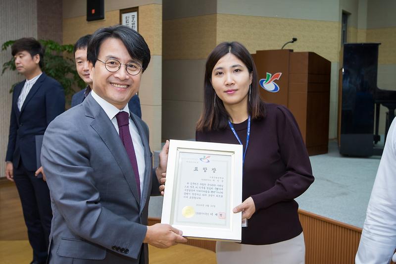 Young-5040.jpg 이미지