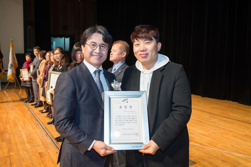 Young-5099.jpg 이미지